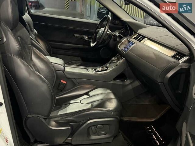 Білий Ленд Ровер Рендж Ровер Евок, об'ємом двигуна 2 л та пробігом 113 тис. км за 16500 $, фото 25 на Automoto.ua