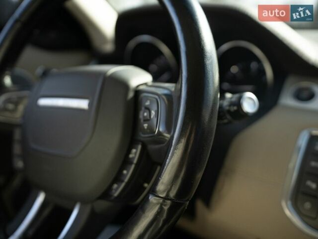 Белый Ленд Ровер Рендж Ровер Эвок, объемом двигателя 2.2 л и пробегом 148 тыс. км за 19000 $, фото 57 на Automoto.ua