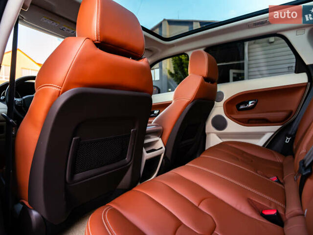 Белый Ленд Ровер Рендж Ровер Эвок, объемом двигателя 2 л и пробегом 73 тыс. км за 17700 $, фото 40 на Automoto.ua