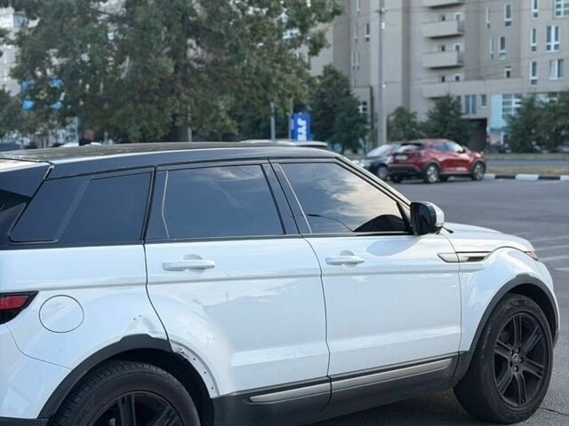Білий Ленд Ровер Рендж Ровер Евок, об'ємом двигуна 2 л та пробігом 200 тис. км за 12500 $, фото 14 на Automoto.ua