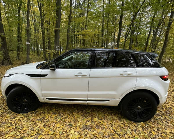Белый Ленд Ровер Рендж Ровер Эвок, объемом двигателя 2 л и пробегом 181 тыс. км за 15850 $, фото 12 на Automoto.ua