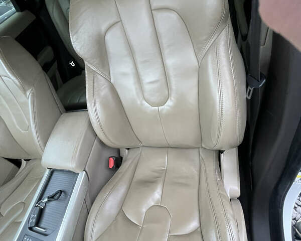 Белый Ленд Ровер Рендж Ровер Эвок, объемом двигателя 2.18 л и пробегом 276 тыс. км за 16300 $, фото 18 на Automoto.ua