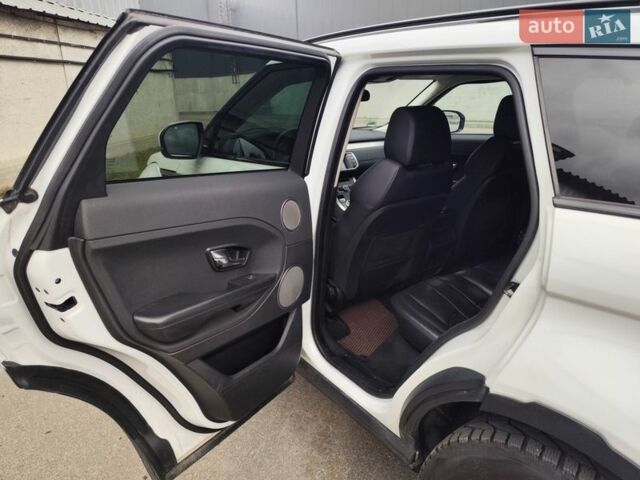 Белый Ленд Ровер Рендж Ровер Эвок, объемом двигателя 2.2 л и пробегом 207 тыс. км за 16500 $, фото 18 на Automoto.ua