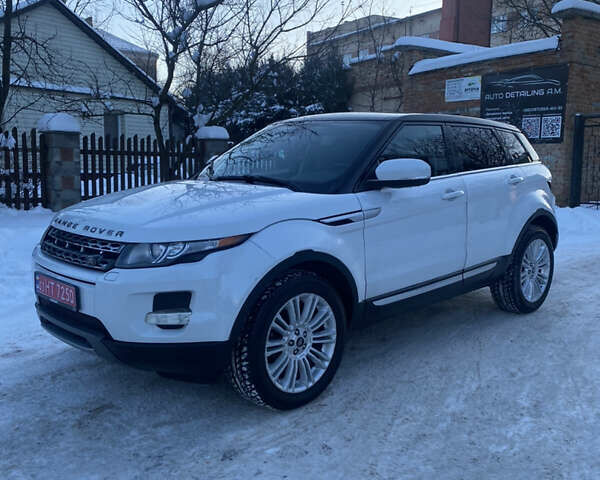 Белый Ленд Ровер Рендж Ровер Эвок, объемом двигателя 2 л и пробегом 180 тыс. км за 11900 $, фото 1 на Automoto.ua