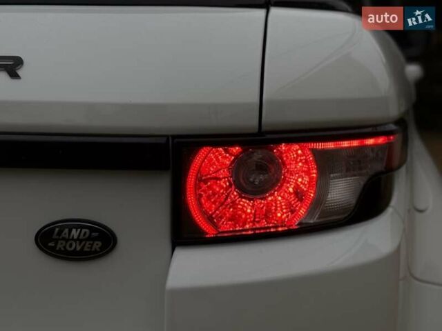 Білий Ленд Ровер Рендж Ровер Евок, об'ємом двигуна 2 л та пробігом 104 тис. км за 16900 $, фото 29 на Automoto.ua
