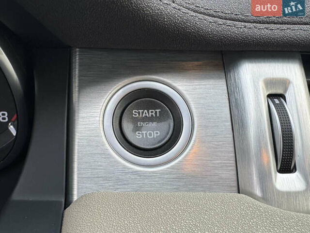 Ленд Ровер Рендж Ровер Эвок 2013 в Одессе на Automoto.ua Белый Ленд Ровер Рендж Ровер Эвок, объемом двигателя 2 л и пробегом 169 тыс. км за 16500 $, фото 42 на Automoto.ua