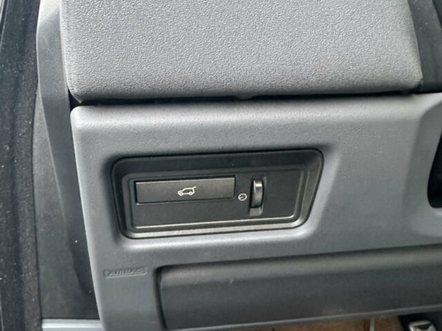 Білий Ленд Ровер Рендж Ровер Евок, об'ємом двигуна 2.18 л та пробігом 130 тис. км за 19999 $, фото 15 на Automoto.ua