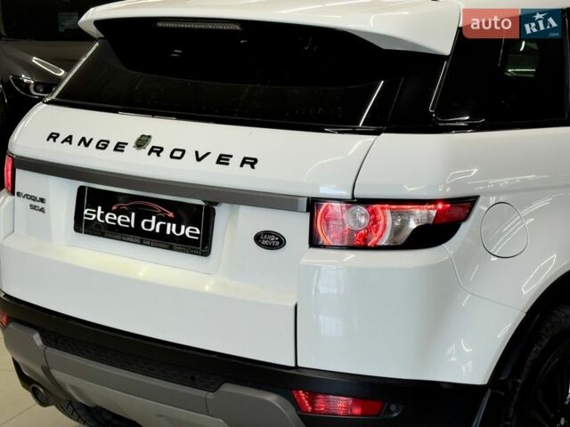Белый Ленд Ровер Рендж Ровер Эвок, объемом двигателя 2.18 л и пробегом 155 тыс. км за 19399 $, фото 12 на Automoto.ua