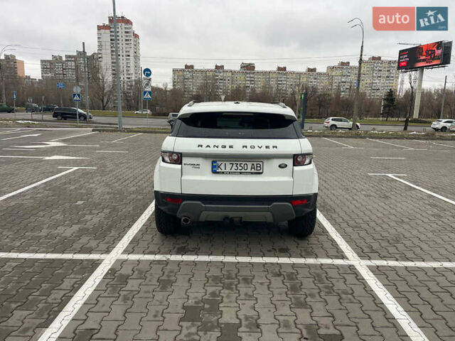 Белый Ленд Ровер Рендж Ровер Эвок, объемом двигателя 2.18 л и пробегом 196 тыс. км за 17950 $, фото 3 на Automoto.ua