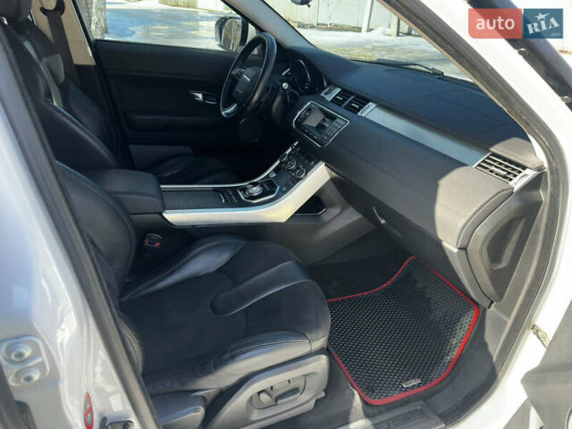 Білий Ленд Ровер Рендж Ровер Евок, об'ємом двигуна 2.2 л та пробігом 223 тис. км за 15800 $, фото 35 на Automoto.ua