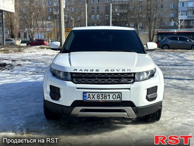 Білий Ленд Ровер Рендж Ровер Евок, об'ємом двигуна 2.2 л та пробігом 22300 тис. км за 16300 $, фото 5 на Automoto.ua