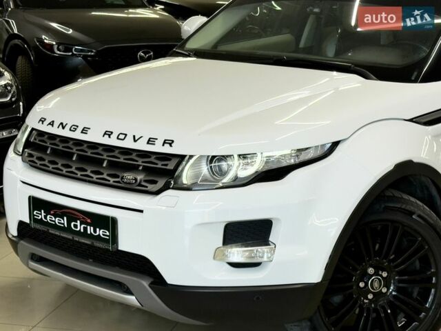 Белый Ленд Ровер Рендж Ровер Эвок, объемом двигателя 2.18 л и пробегом 155 тыс. км за 19399 $, фото 1 на Automoto.ua