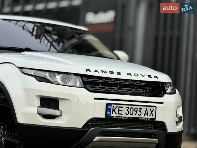 Белый Ленд Ровер Рендж Ровер Эвок, объемом двигателя 2 л и пробегом 241 тыс. км за 13200 $, фото 4 на Automoto.ua