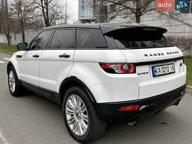 Білий Ленд Ровер Рендж Ровер Евок, об'ємом двигуна 2 л та пробігом 154 тис. км за 14000 $, фото 3 на Automoto.ua