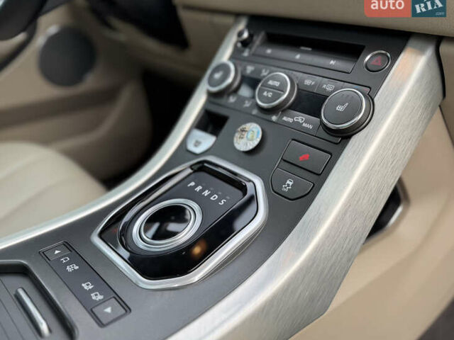 Ленд Ровер Рендж Ровер Эвок 2013 в Одессе на Automoto.ua Белый Ленд Ровер Рендж Ровер Эвок, объемом двигателя 2 л и пробегом 169 тыс. км за 16500 $, фото 36 на Automoto.ua