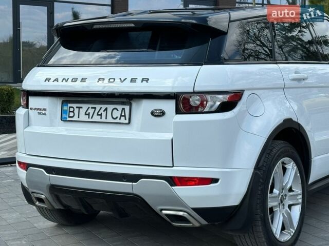Белый Ленд Ровер Рендж Ровер Эвок, объемом двигателя 2.2 л и пробегом 158 тыс. км за 16500 $, фото 16 на Automoto.ua
