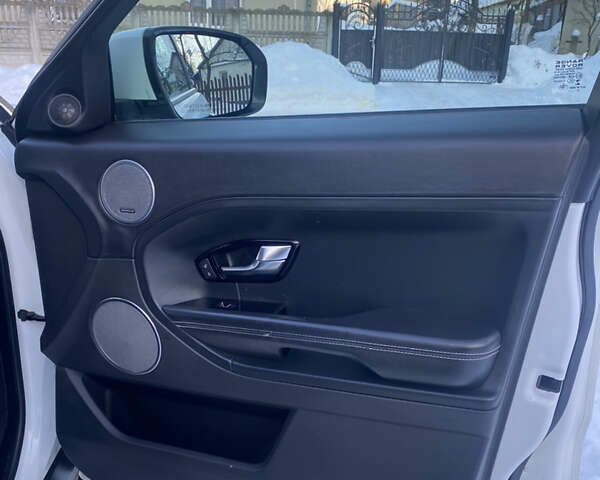 Белый Ленд Ровер Рендж Ровер Эвок, объемом двигателя 2 л и пробегом 180 тыс. км за 11900 $, фото 14 на Automoto.ua