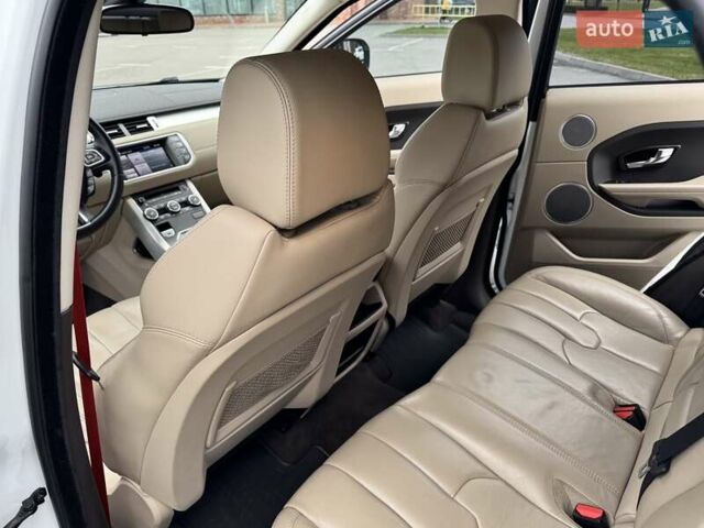 Ленд Ровер Рендж Ровер Евок 2013 у Києві на Automoto.ua Білий Ленд Ровер Рендж Ровер Евок, об'ємом двигуна 2.18 л та пробігом 170 тис. км за 17900 $, фото 24 на Automoto.ua