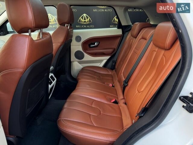 Білий Ленд Ровер Рендж Ровер Евок, об'ємом двигуна 2 л та пробігом 90 тис. км за 18999 $, фото 12 на Automoto.ua