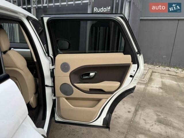 Белый Ленд Ровер Рендж Ровер Эвок, объемом двигателя 2 л и пробегом 241 тыс. км за 13200 $, фото 39 на Automoto.ua