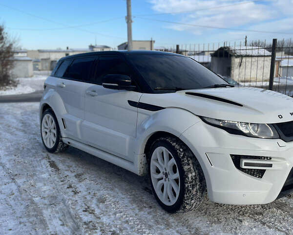 Білий Ленд Ровер Рендж Ровер Евок, об'ємом двигуна 2.18 л та пробігом 208 тис. км за 19500 $, фото 6 на Automoto.ua