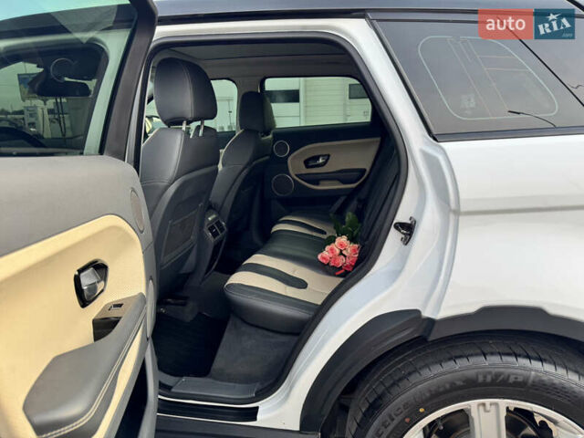 Белый Ленд Ровер Рендж Ровер Эвок, объемом двигателя 2.18 л и пробегом 126 тыс. км за 20800 $, фото 15 на Automoto.ua