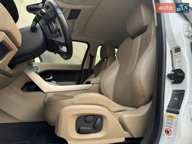 Белый Ленд Ровер Рендж Ровер Эвок, объемом двигателя 2 л и пробегом 241 тыс. км за 13200 $, фото 14 на Automoto.ua