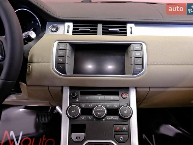 Білий Ленд Ровер Рендж Ровер Евок, об'ємом двигуна 2 л та пробігом 127 тис. км за 14900 $, фото 17 на Automoto.ua