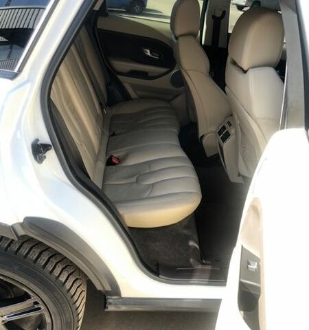 Белый Ленд Ровер Рендж Ровер Эвок, объемом двигателя 2 л и пробегом 245 тыс. км за 16300 $, фото 32 на Automoto.ua