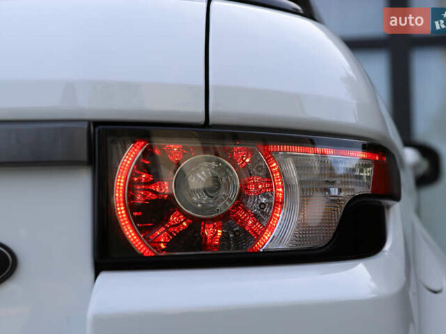 Білий Ленд Ровер Рендж Ровер Евок, об'ємом двигуна 2.18 л та пробігом 108 тис. км за 18999 $, фото 45 на Automoto.ua