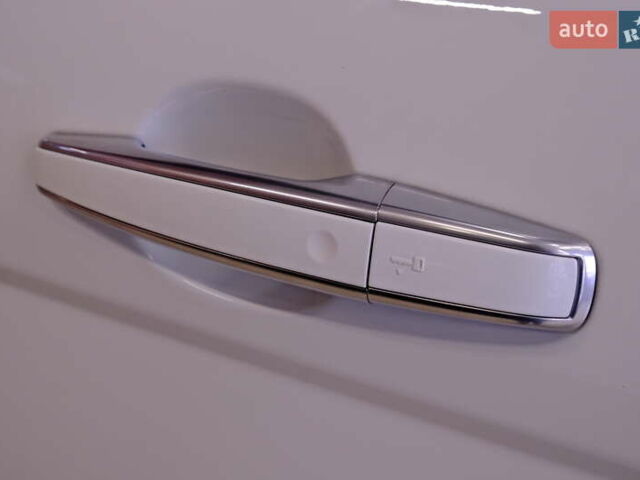 Білий Ленд Ровер Рендж Ровер Евок, об'ємом двигуна 2.2 л та пробігом 187 тис. км за 16900 $, фото 51 на Automoto.ua