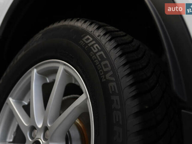 Белый Ленд Ровер Рендж Ровер Эвок, объемом двигателя 2.18 л и пробегом 108 тыс. км за 18999 $, фото 52 на Automoto.ua