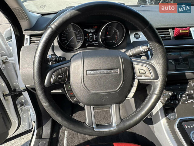 Білий Ленд Ровер Рендж Ровер Евок, об'ємом двигуна 2.18 л та пробігом 144 тис. км за 21499 $, фото 8 на Automoto.ua