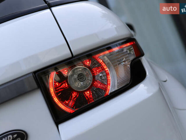 Белый Ленд Ровер Рендж Ровер Эвок, объемом двигателя 2.18 л и пробегом 108 тыс. км за 18999 $, фото 43 на Automoto.ua