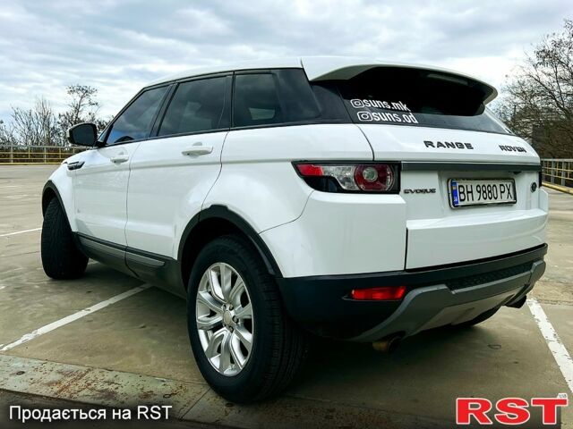 Білий Ленд Ровер Рендж Ровер Евок, об'ємом двигуна 2 л та пробігом 234 тис. км за 14500 $, фото 9 на Automoto.ua