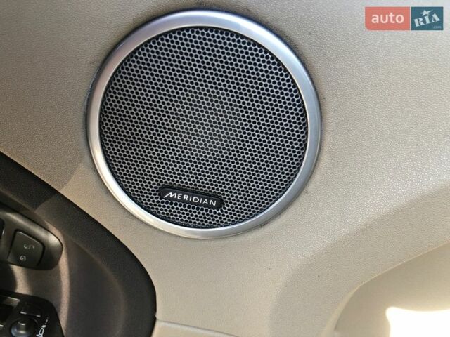 Белый Ленд Ровер Рендж Ровер Эвок, объемом двигателя 2 л и пробегом 245 тыс. км за 16300 $, фото 49 на Automoto.ua