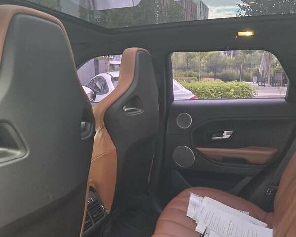 Белый Ленд Ровер Рендж Ровер Эвок, объемом двигателя 2.18 л и пробегом 213 тыс. км за 22000 $, фото 18 на Automoto.ua