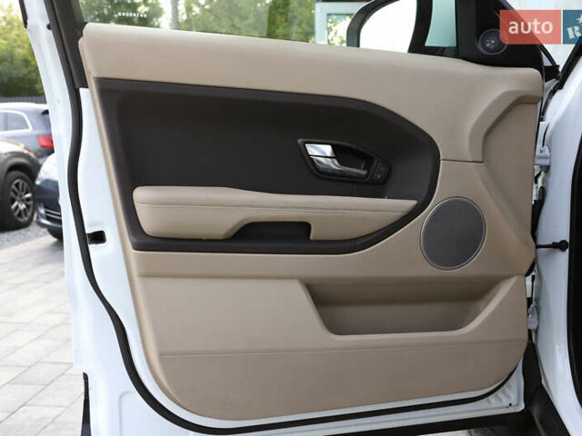 Білий Ленд Ровер Рендж Ровер Евок, об'ємом двигуна 2.18 л та пробігом 108 тис. км за 18999 $, фото 66 на Automoto.ua