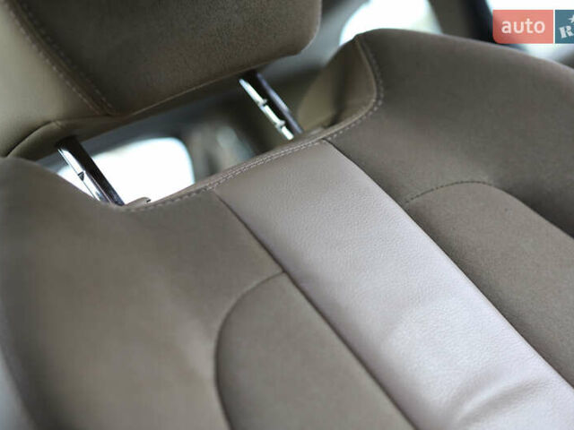 Білий Ленд Ровер Рендж Ровер Евок, об'ємом двигуна 2.18 л та пробігом 108 тис. км за 18999 $, фото 90 на Automoto.ua