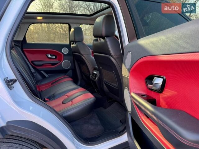 Белый Ленд Ровер Рендж Ровер Эвок, объемом двигателя 2 л и пробегом 135 тыс. км за 15500 $, фото 25 на Automoto.ua