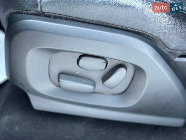 Білий Ленд Ровер Рендж Ровер Евок, об'ємом двигуна 2 л та пробігом 206 тис. км за 11800 $, фото 11 на Automoto.ua