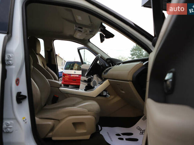 Белый Ленд Ровер Рендж Ровер Эвок, объемом двигателя 2.18 л и пробегом 108 тыс. км за 18999 $, фото 87 на Automoto.ua