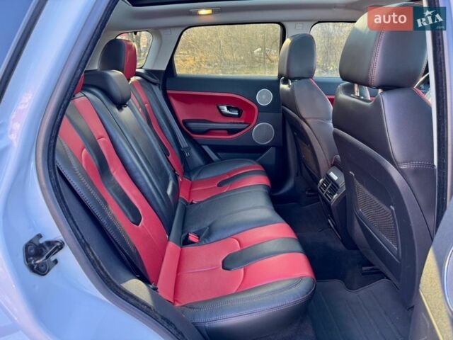 Белый Ленд Ровер Рендж Ровер Эвок, объемом двигателя 2 л и пробегом 135 тыс. км за 15500 $, фото 24 на Automoto.ua