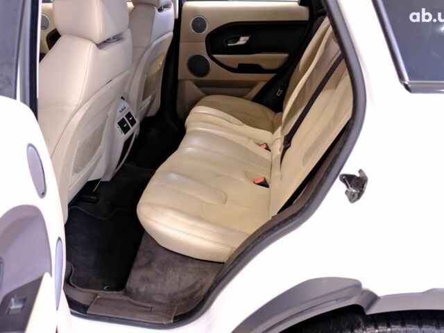 Белый Ленд Ровер Рендж Ровер Эвок, объемом двигателя 2 л и пробегом 127 тыс. км за 14900 $, фото 7 на Automoto.ua