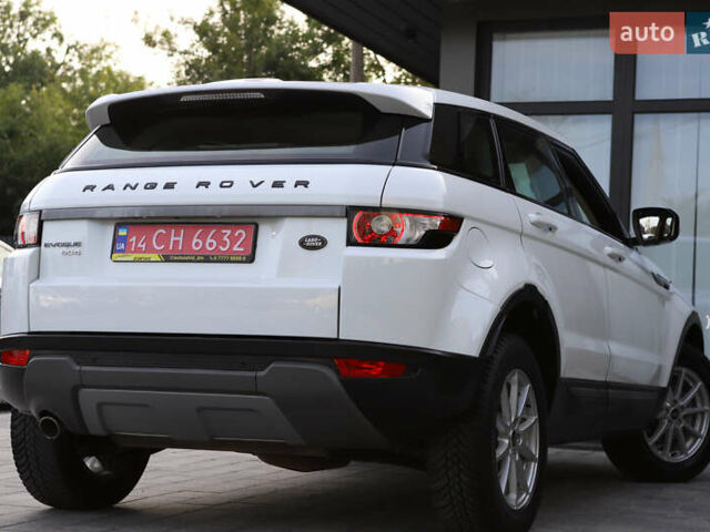 Белый Ленд Ровер Рендж Ровер Эвок, объемом двигателя 2.18 л и пробегом 108 тыс. км за 18999 $, фото 5 на Automoto.ua
