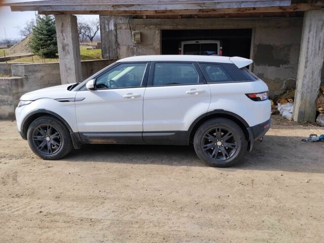 Білий Ленд Ровер Рендж Ровер Евок, об'ємом двигуна 2.2 л та пробігом 134 тис. км за 13500 $, фото 2 на Automoto.ua