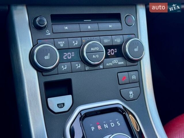 Белый Ленд Ровер Рендж Ровер Эвок, объемом двигателя 2 л и пробегом 135 тыс. км за 15500 $, фото 46 на Automoto.ua