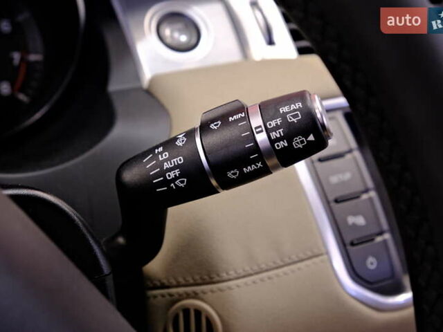 Білий Ленд Ровер Рендж Ровер Евок, об'ємом двигуна 2 л та пробігом 127 тис. км за 14900 $, фото 20 на Automoto.ua