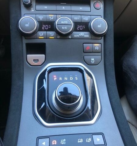 Белый Ленд Ровер Рендж Ровер Эвок, объемом двигателя 2 л и пробегом 245 тыс. км за 16300 $, фото 55 на Automoto.ua