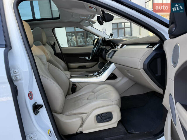 Белый Ленд Ровер Рендж Ровер Эвок, объемом двигателя 2.2 л и пробегом 115 тыс. км за 18999 $, фото 69 на Automoto.ua